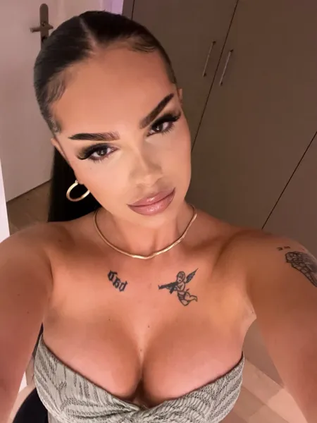 Itsurgirlamelia - Onlyfans